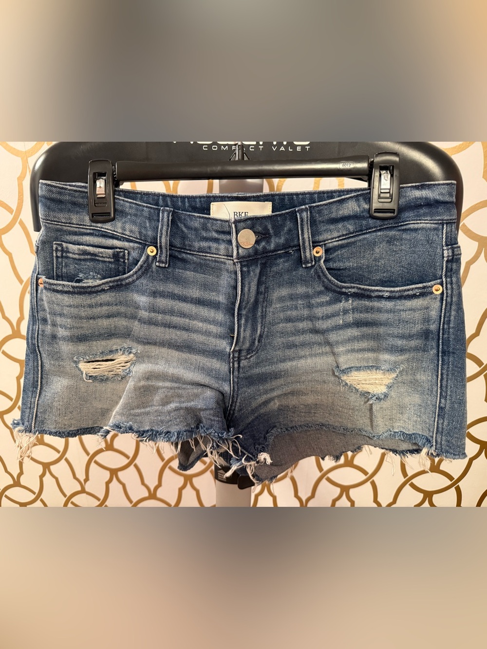 BKE Payton Distressed Denim Shorts size 27